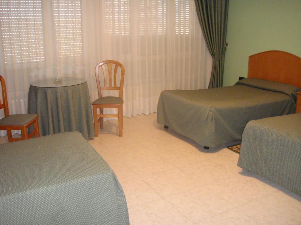 Hostal Serpol Palencia Chambre photo
