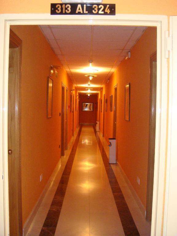 Hostal Serpol Palencia Extérieur photo